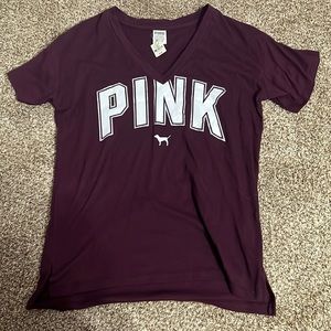 Pink brand short sleeve maroon colored shirt. Size XS but fits like a small.